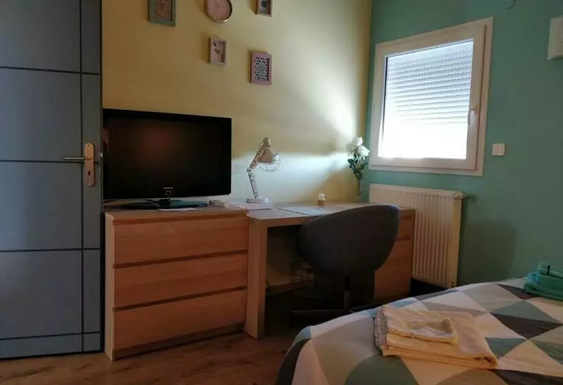 تختخواب و صبحانه Chambre Chaleureuse Chez L Habitant