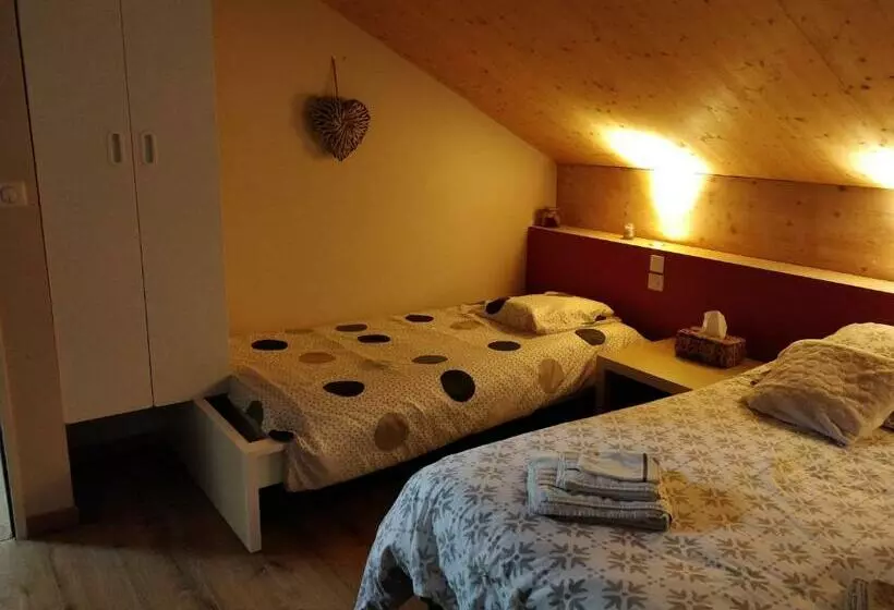 تختخواب و صبحانه Chambre Chaleureuse Chez L Habitant