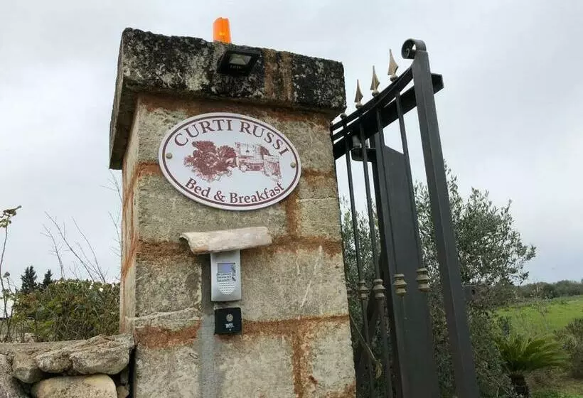 Aamiaismajoitus (B&B) Curti Russi