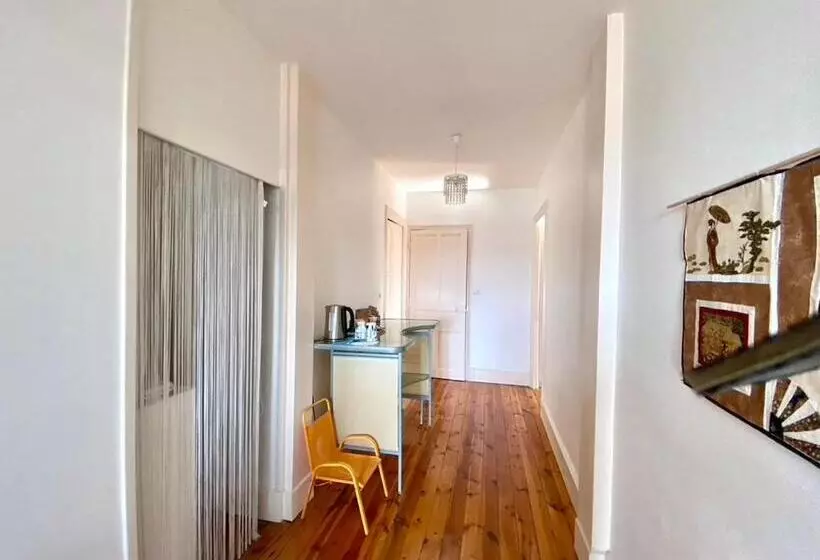 Aamiaismajoitus (B&B) Demeure Des Dentelles