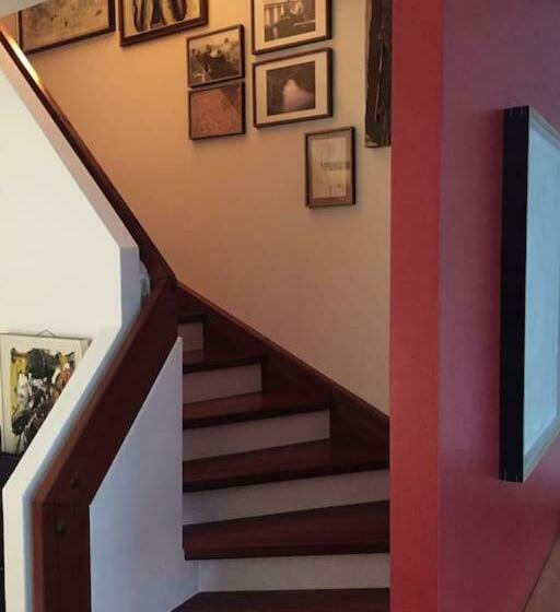 住宿加早餐  Room In Maisonette With Garden, Parking Place