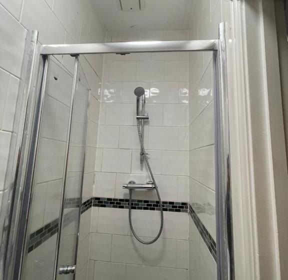 پانسیون Abbey Guest House