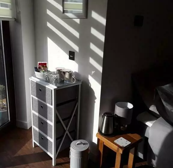 ペンション Byers Guest House