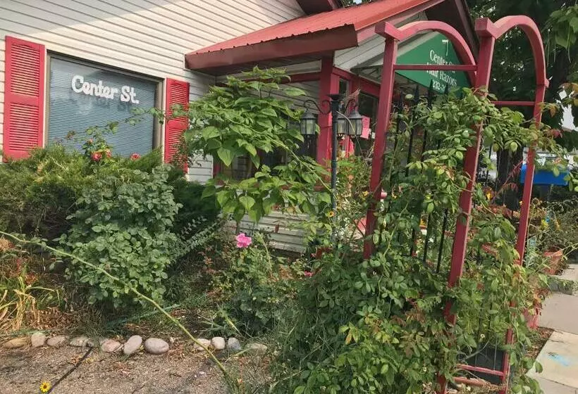 ペンション Center Street Cottage