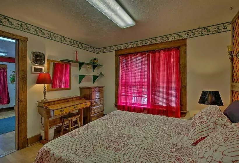 ペンション Center Street Cottage