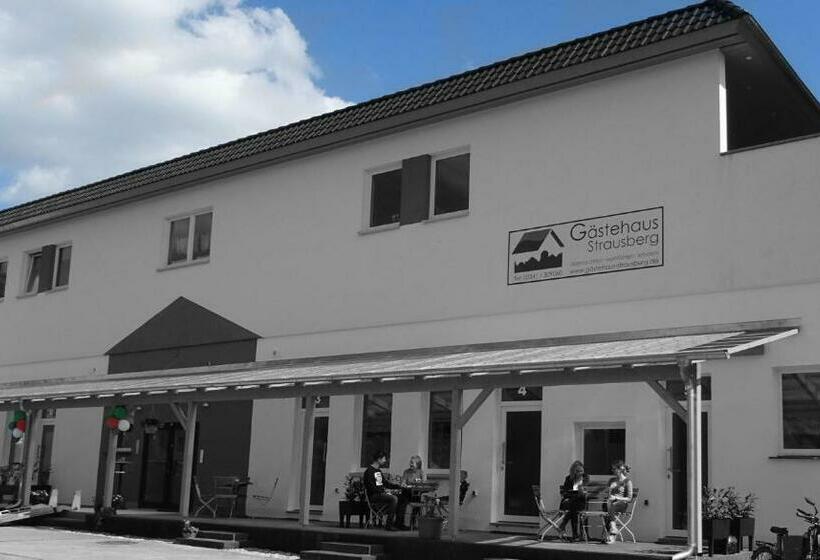 Пансион Gästehaus Strausberg