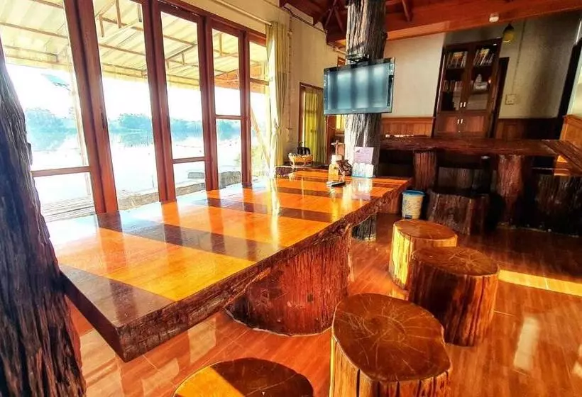 ペンション Ruen Thai Ban Rim Nam