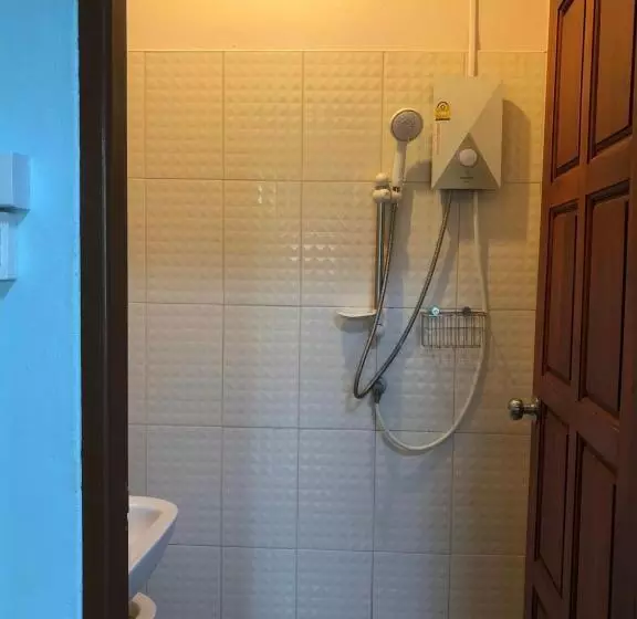 ペンション Ruen Thai Ban Rim Nam