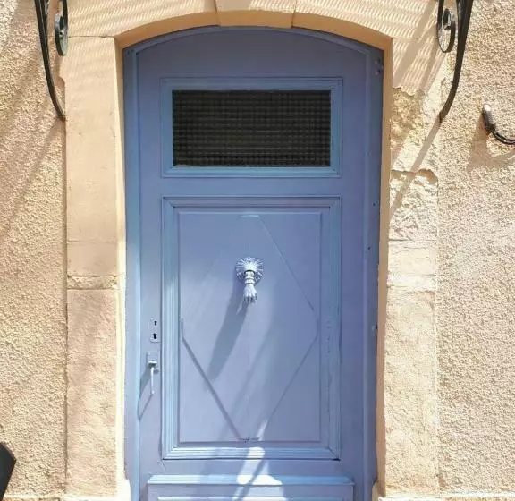 Aamiaismajoitus (B&B) La Médéenne