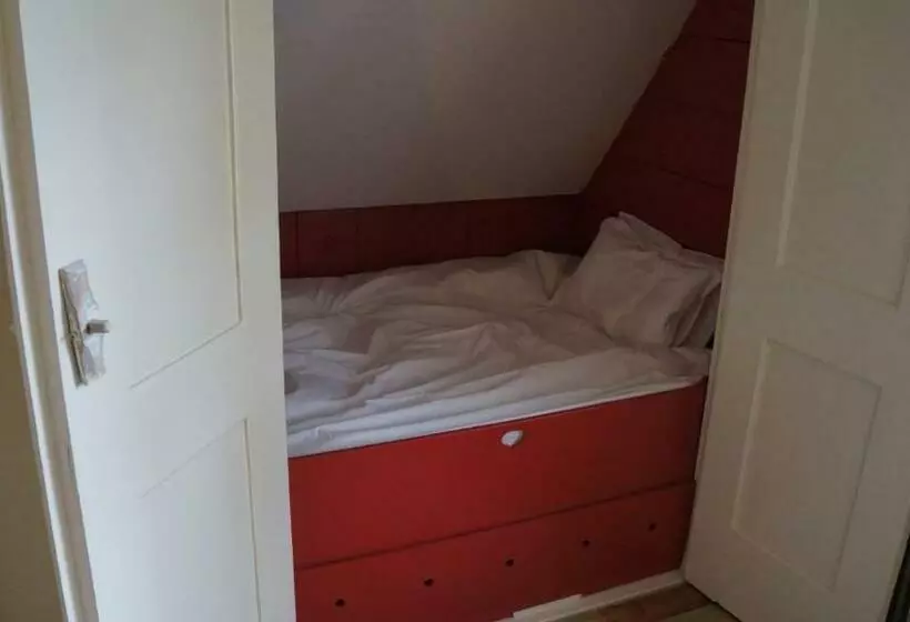 Aamiaismajoitus (B&B) Pastorie De Waal