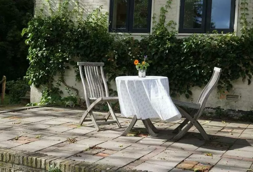 Aamiaismajoitus (B&B) Pastorie De Waal