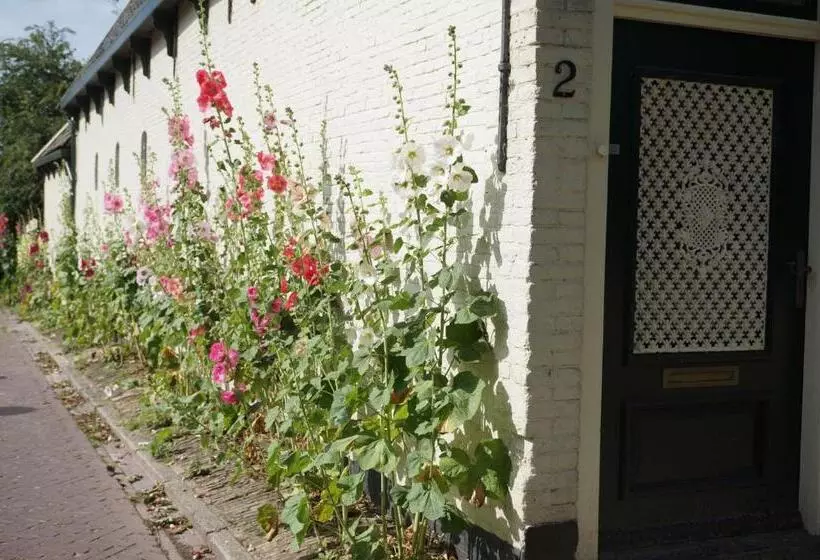 Aamiaismajoitus (B&B) Pastorie De Waal