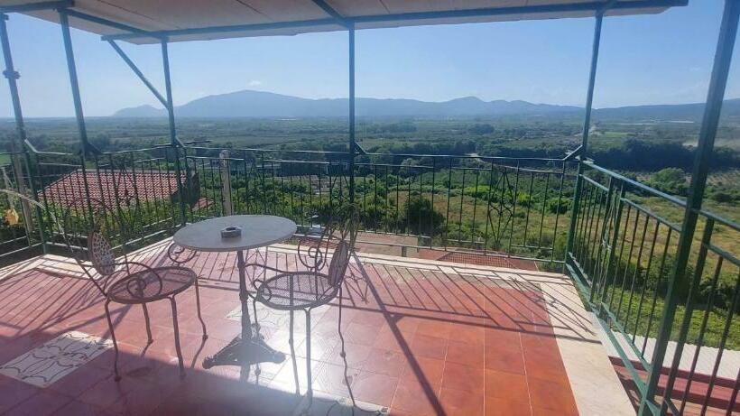 בית מלון כפרי Consoli Crispino