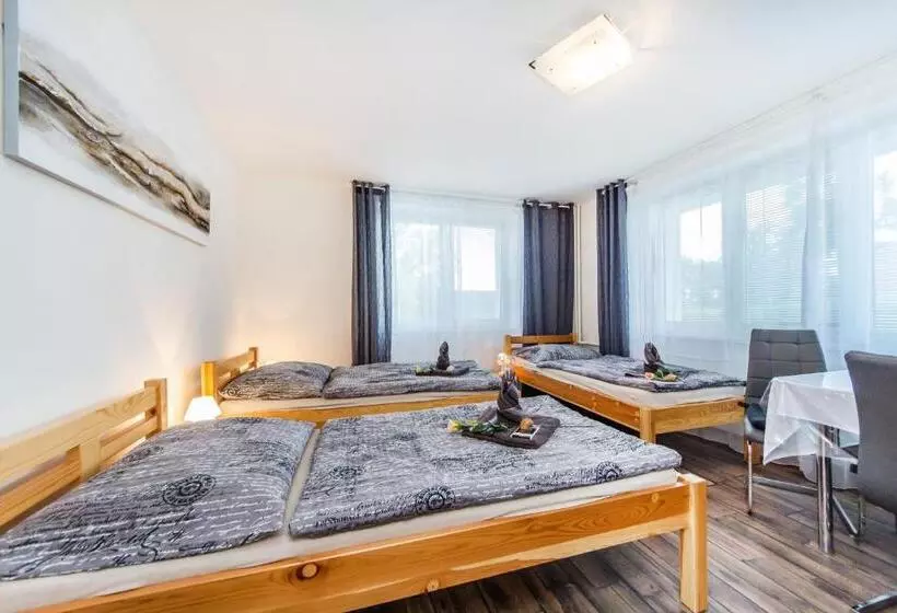 Retkeilymaja Pension Milada