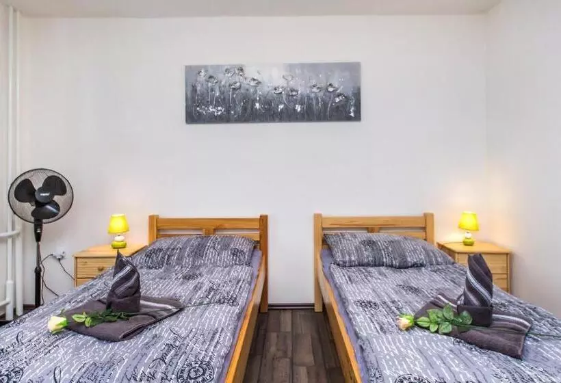 Retkeilymaja Pension Milada