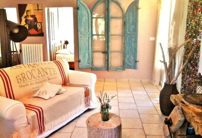 تختخواب و صبحانه Les Trésors De Malle Mialle