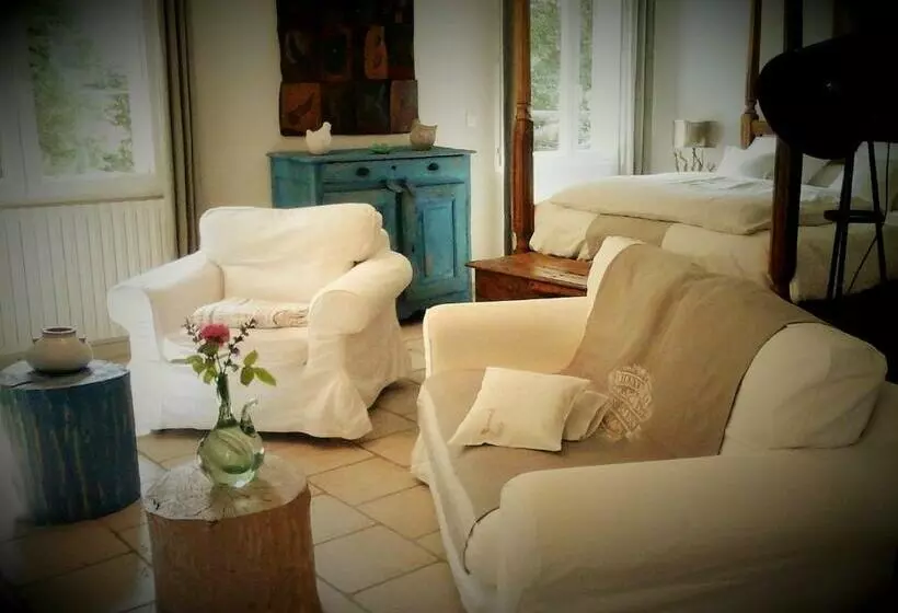 Aamiaismajoitus (B&B) Les Trésors De Malle Mialle