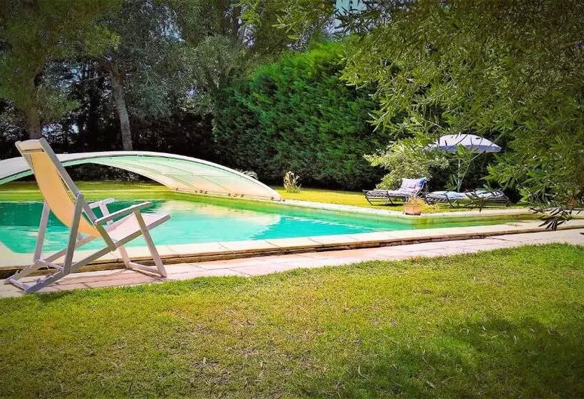 Aamiaismajoitus (B&B) Les Trésors De Malle Mialle