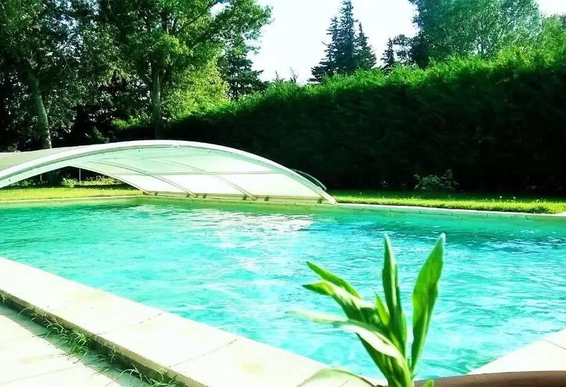 Aamiaismajoitus (B&B) Les Trésors De Malle Mialle