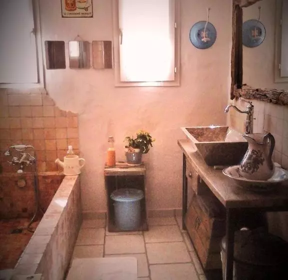 Aamiaismajoitus (B&B) Les Trésors De Malle Mialle