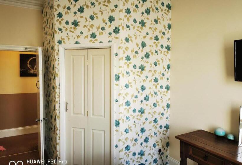 Bed and Breakfast Oddfellowsbandb