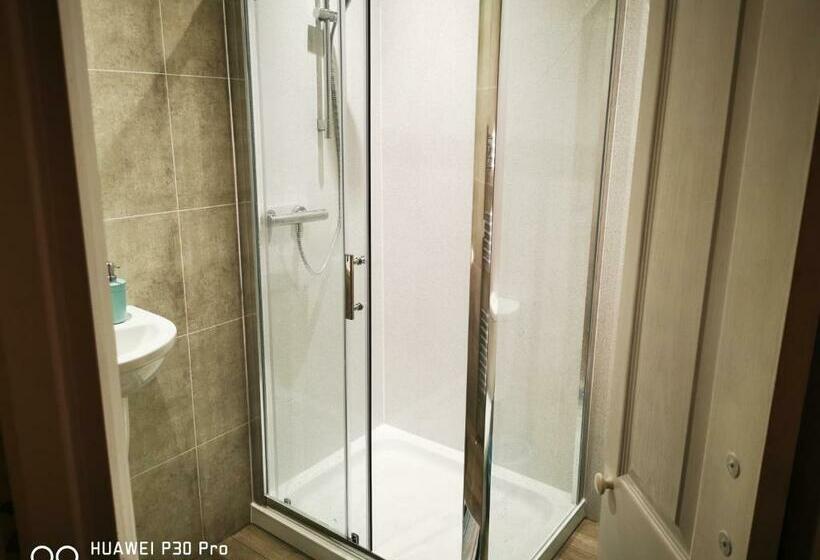 Bed and Breakfast Oddfellowsbandb