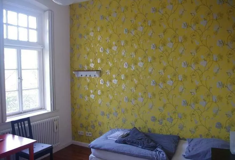 Aamiaismajoitus (B&B) Zöllnerhaus Nordhorn