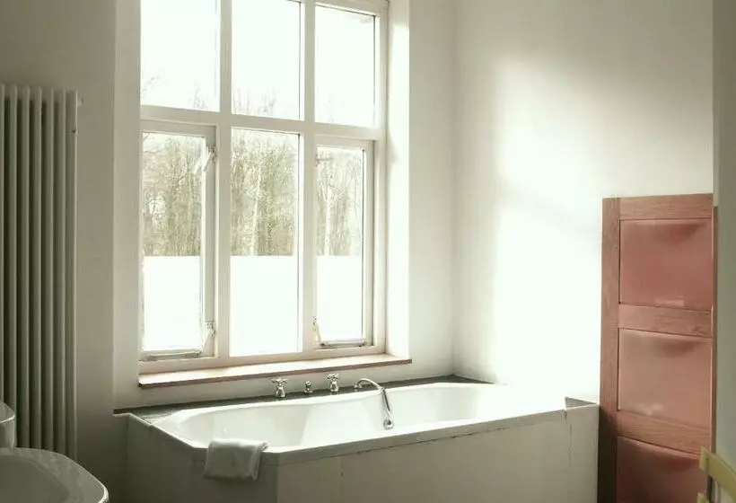 Aamiaismajoitus (B&B) Zöllnerhaus Nordhorn