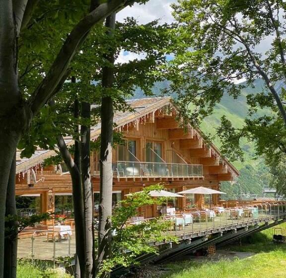 Chalet Morel 1586 Hotel & Spa