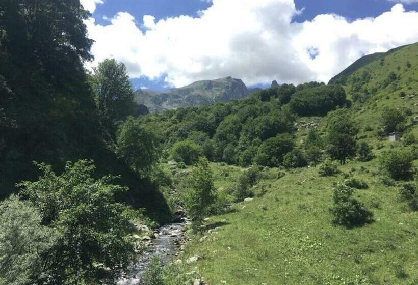 Chalet Morel 1586 Hotel & Spa