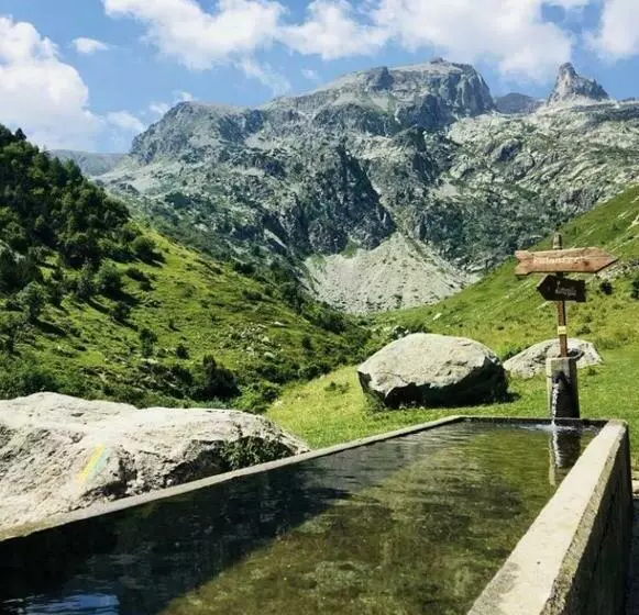 Chalet Morel 1586 Hotel & Spa