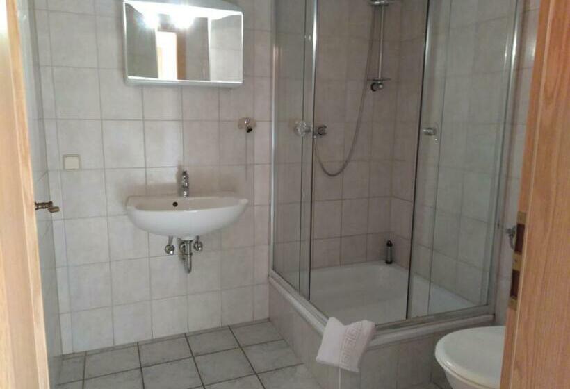 Отель Gasthof Zur Eiche