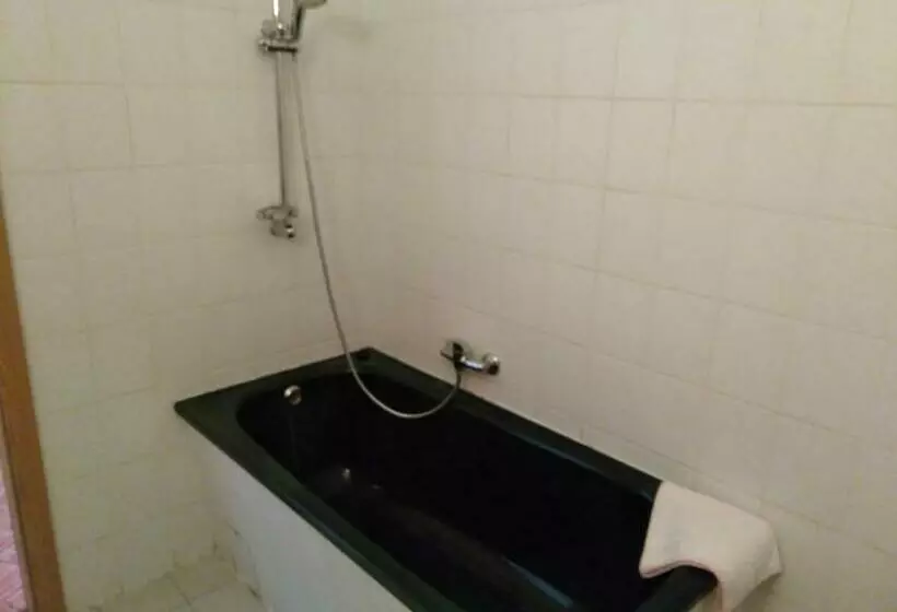 Hotelli Gasthof Zur Eiche