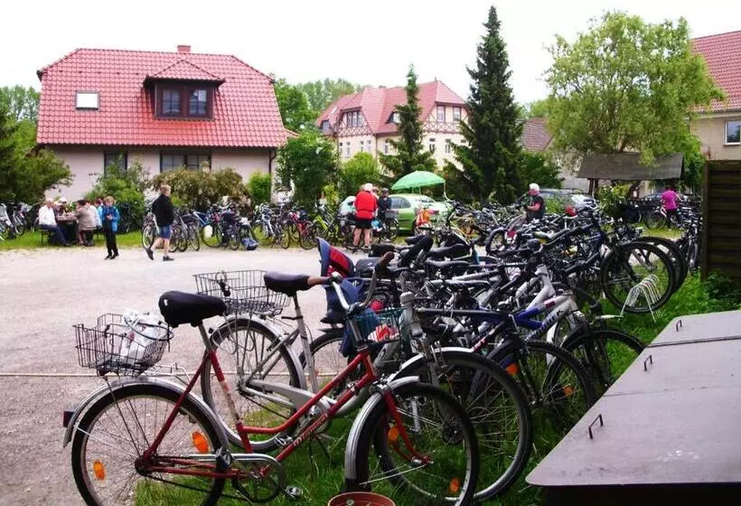 Hotelli Gasthof Zur Eiche