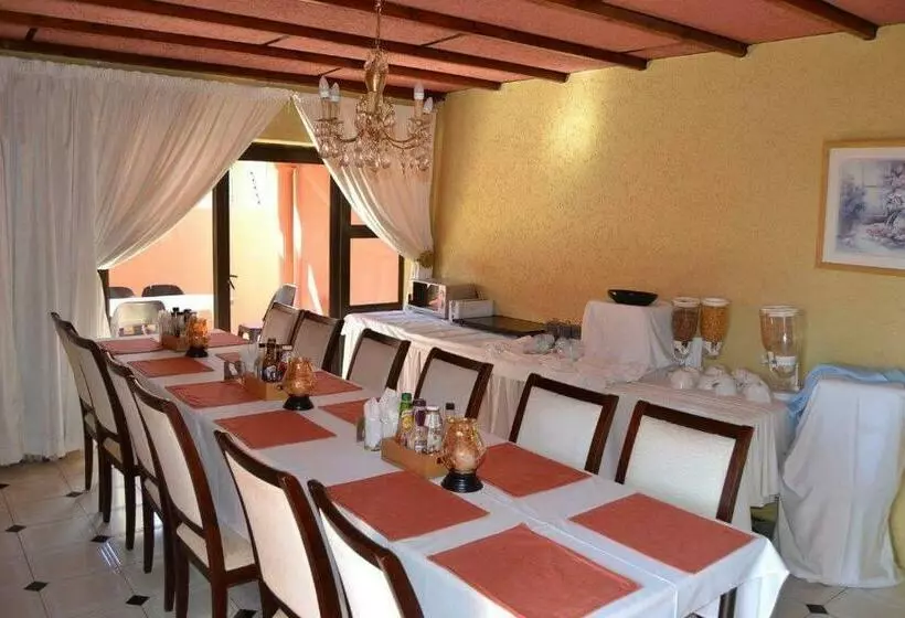 Aamiaismajoitus (B&B) Legae La Tshepo