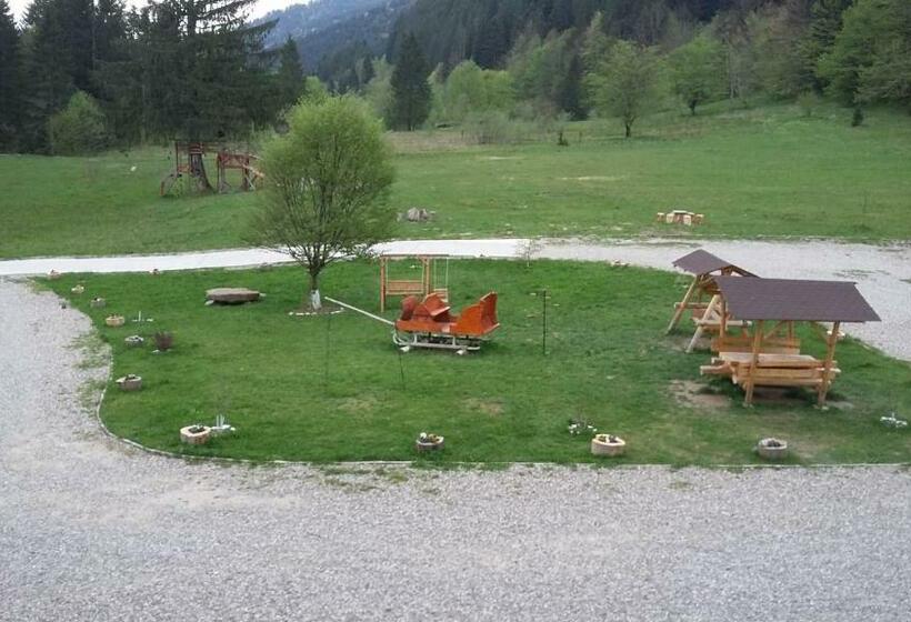 Pensiunea Poiana Soarelui