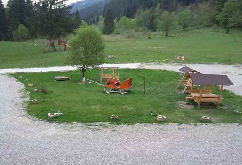 Pensiunea Poiana Soarelui