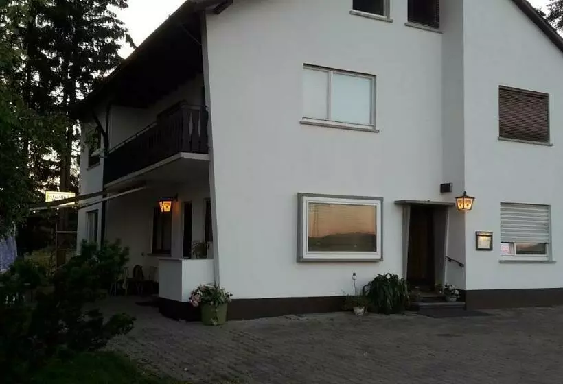 Retkeilymaja Gasthof Waldeck