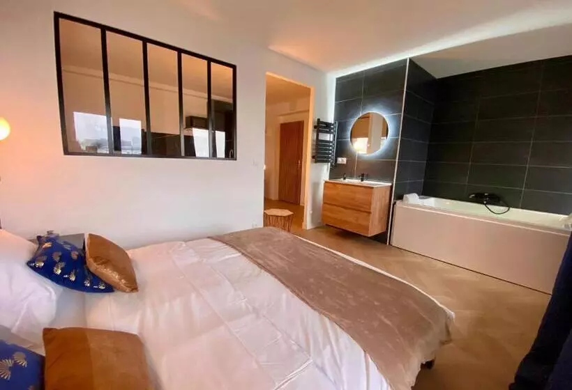 Aamiaismajoitus (B&B) L Escale Appartements Et Suites En Bord De Mer