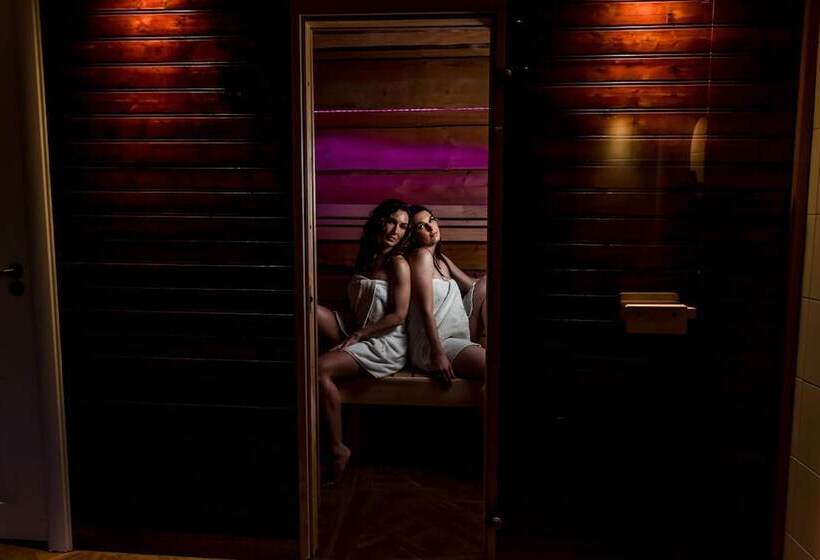 Hotel Luxexcellent Super Suite