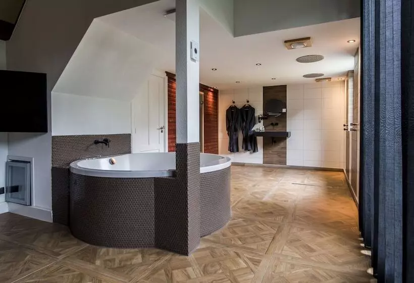 Hotelli Luxexcellent Super Suite