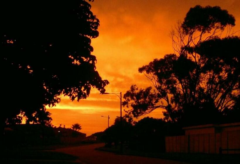 פנסיון Humewood Home Stay