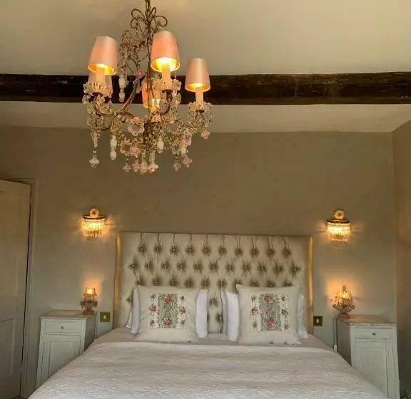 Pytts House Boutique Bed & Breakfast