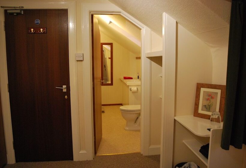 Bed and Breakfast Doric House