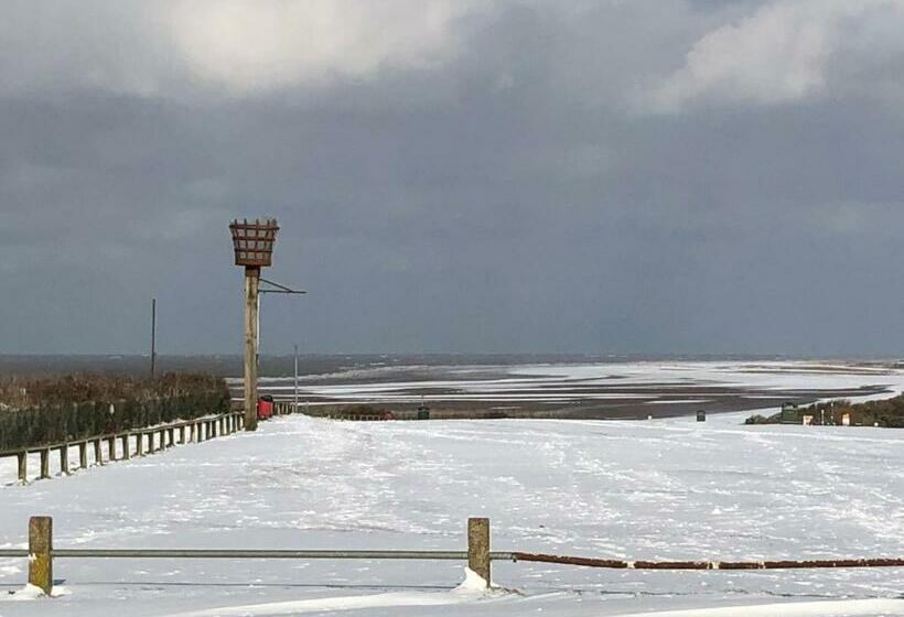 بنسيون Burlington House Guest House