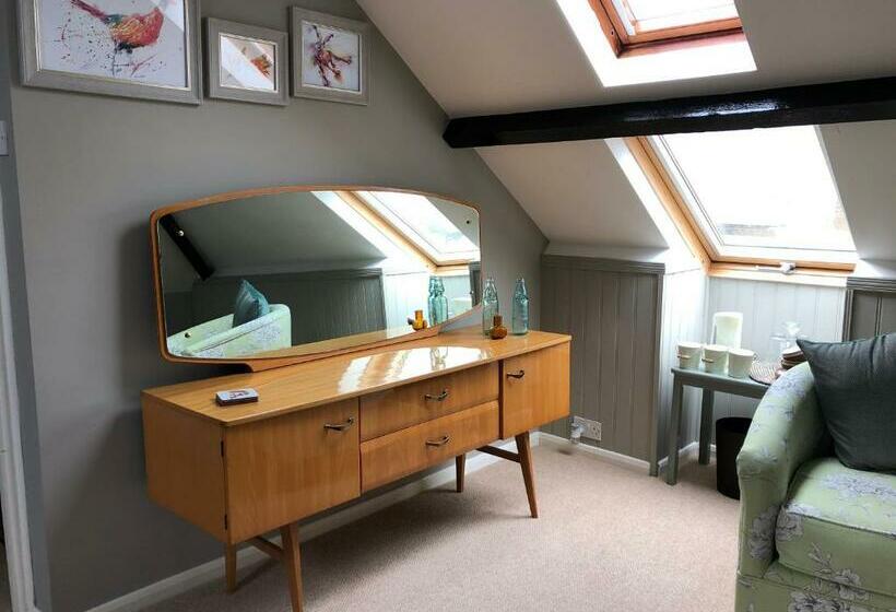 بنسيون Burlington House Guest House