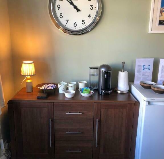 بنسيون Burlington House Guest House