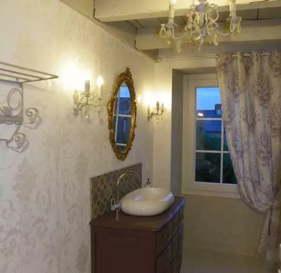 ベッドアンドブレックファースト Chambres D Hôtes Du Perray