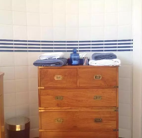 ベッドアンドブレックファースト Château De La Ville Huë