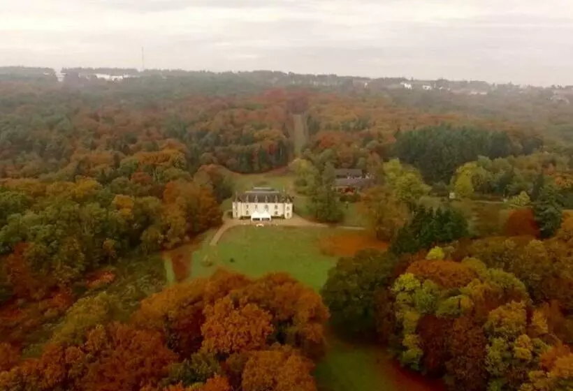 ベッドアンドブレックファースト Château De La Ville Huë